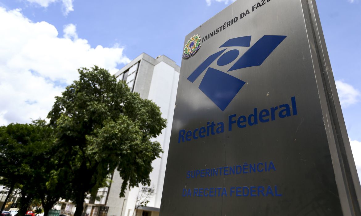 Arrecadação federal cresce 7,25% e bate recorde