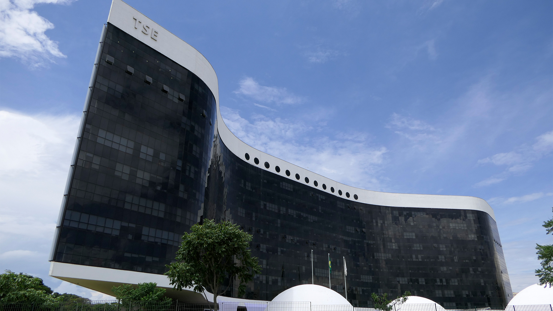TSE determina que partidos  enviem lista de filiados até 18 de abril