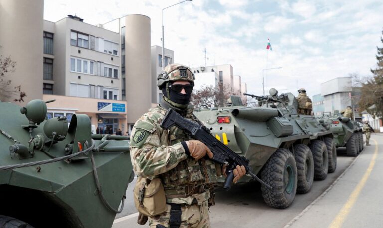 Rússia relaxa cerco à Kharkiv, afirma Ucrânia