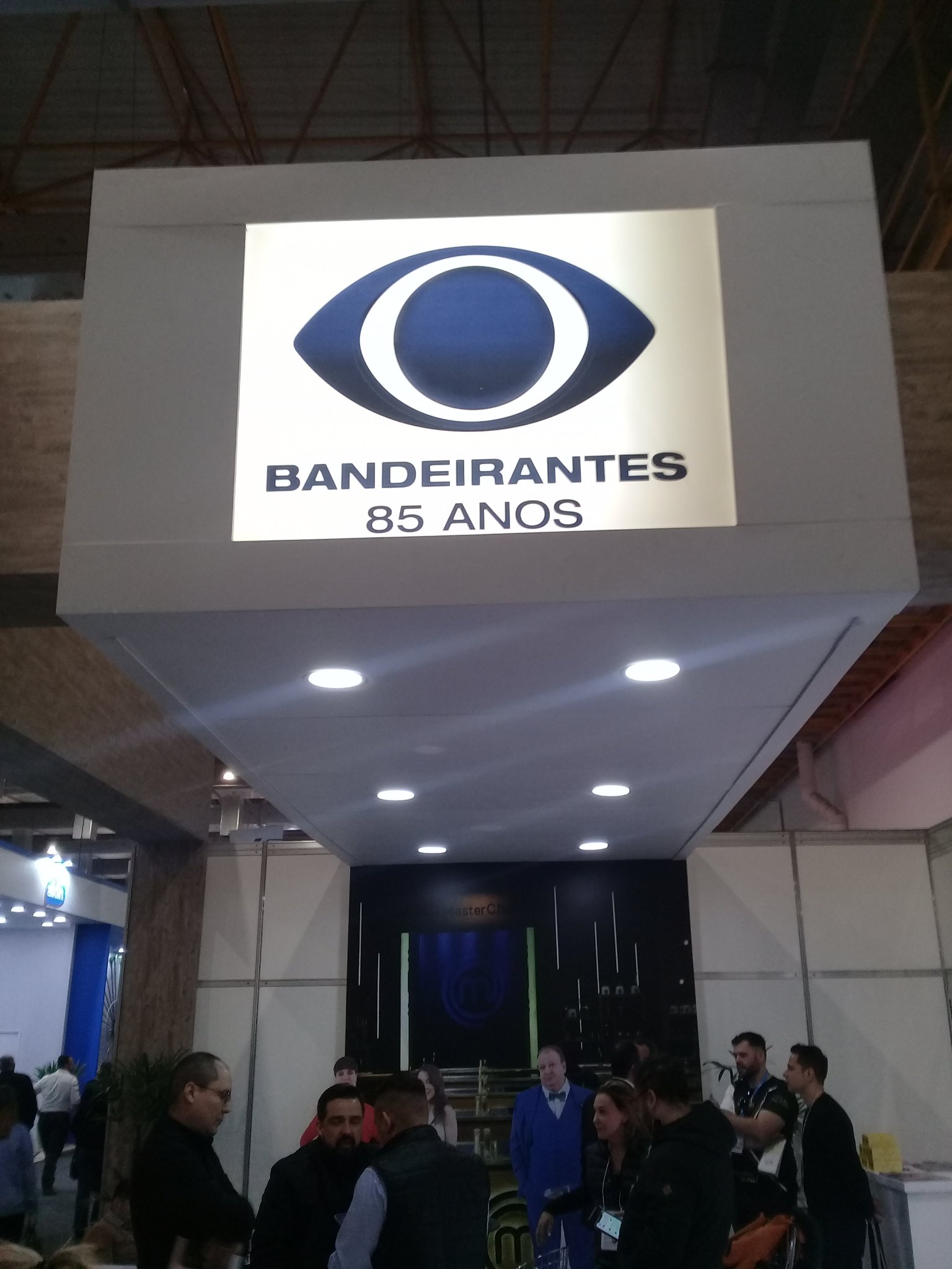 Rádio Bandeirantes se destaca em feira  do setor de supermercados