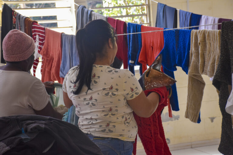 Varal Solidário: Cajamar  intensifica doações de roupas e cobertores para população carente