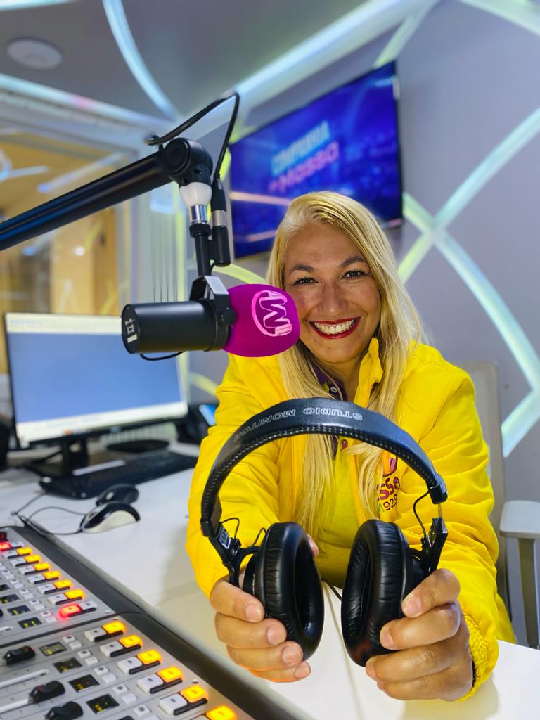 Rosi Marx é a nova titular das madrugadas na Massa FM