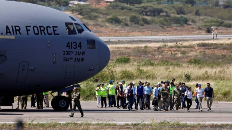 México: Venezuelanos pedem por voos humanitários para voltar para casa