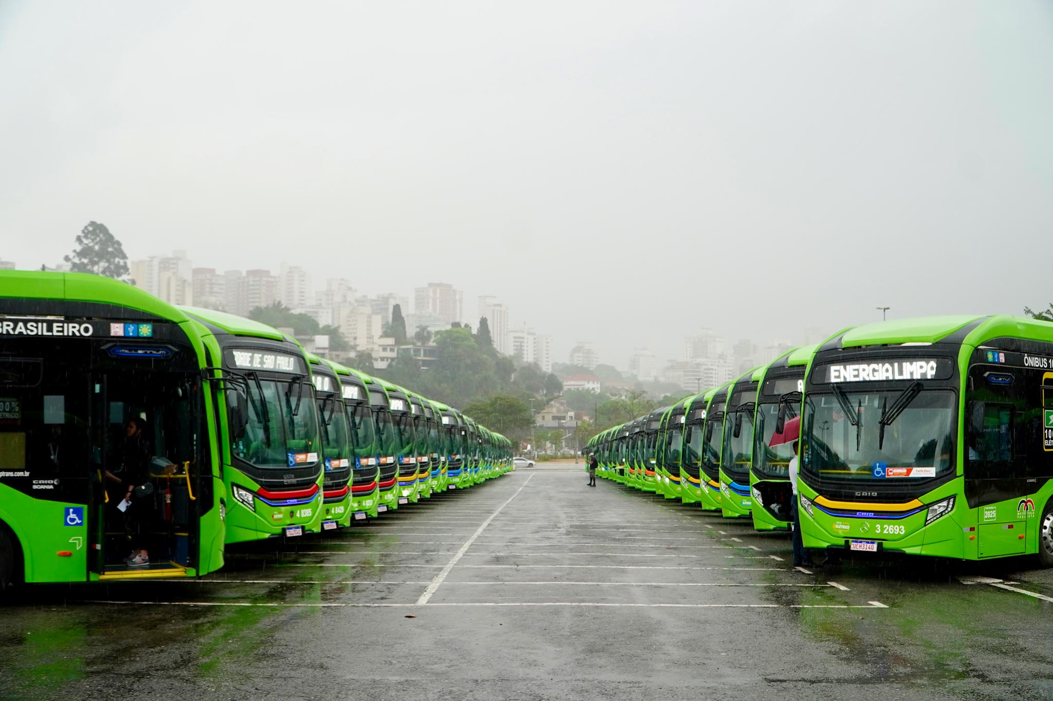 20250922_Entrega_Onibus_Eletrico_SB-03