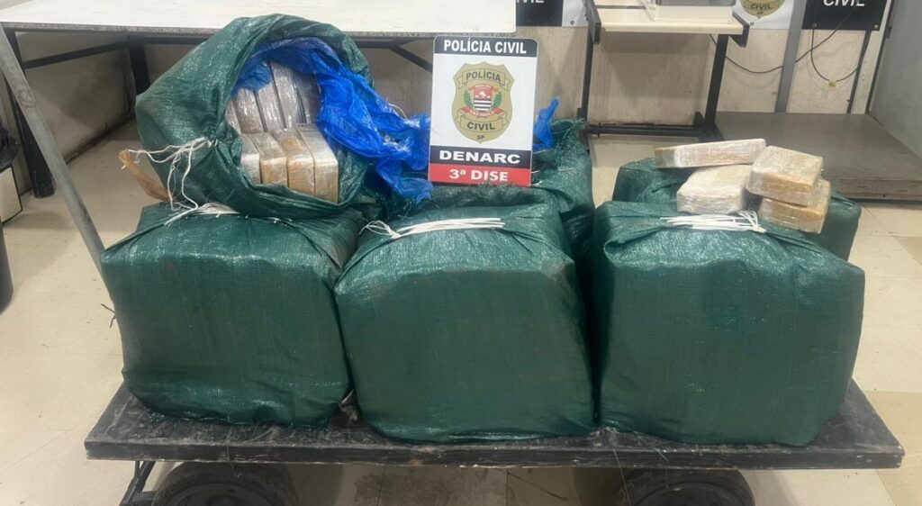 "Casa a venda" era usada para esconder 200 kg de cocaína na zona leste de SP