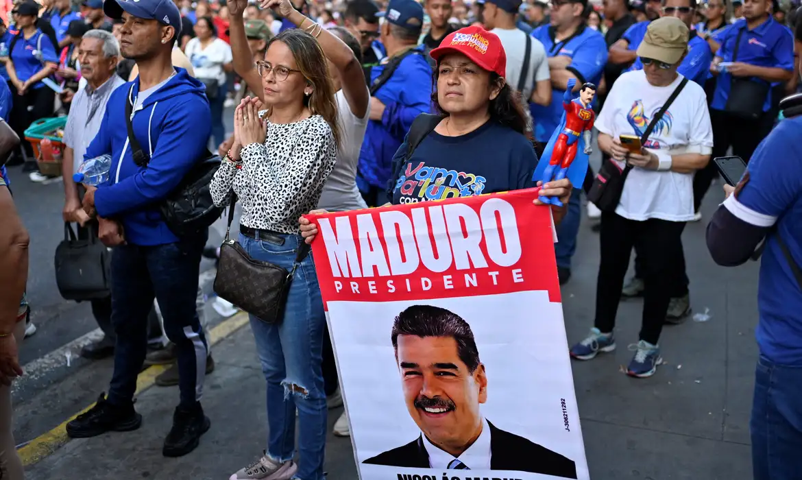 2026-01-05t224007z_521973271_rc27viap5k22_rtrmadp_3_usa-venezuela